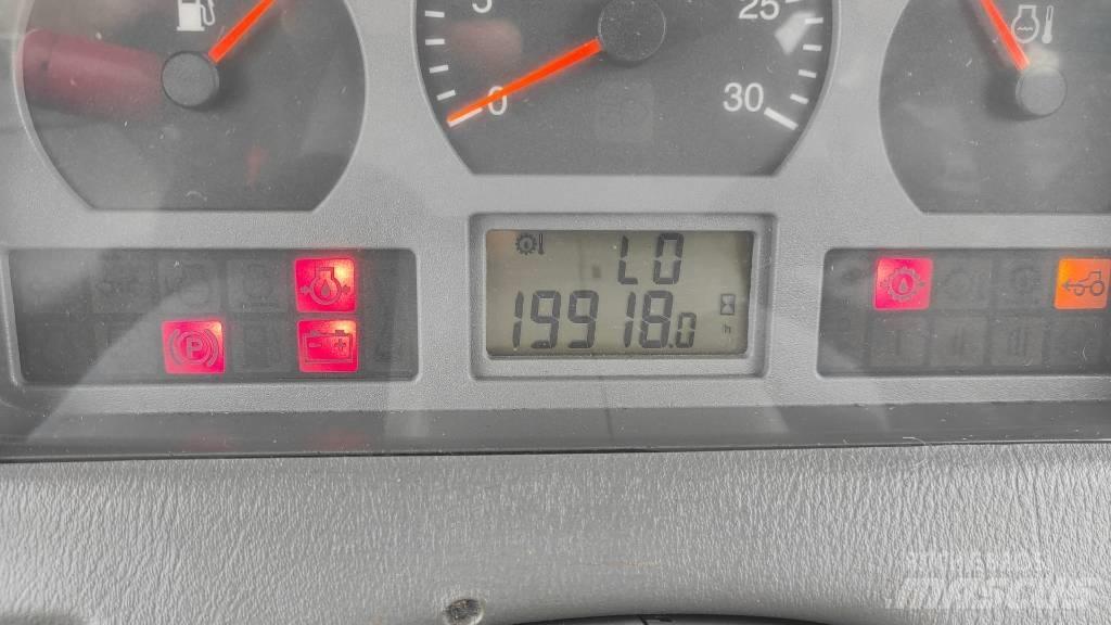 Valtra T170 曳引機