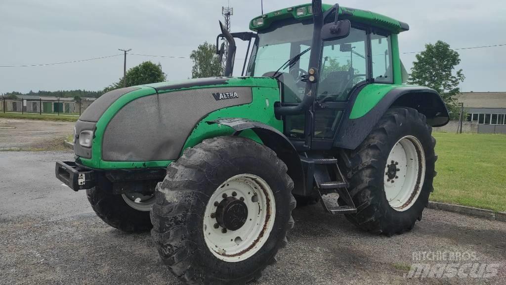 Valtra T170 曳引機