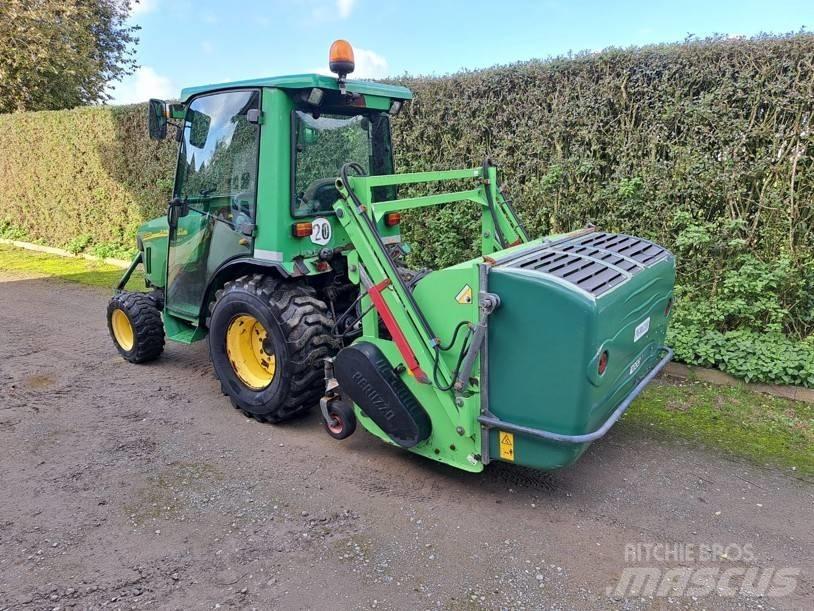 John Deere 2520 小型曳引機