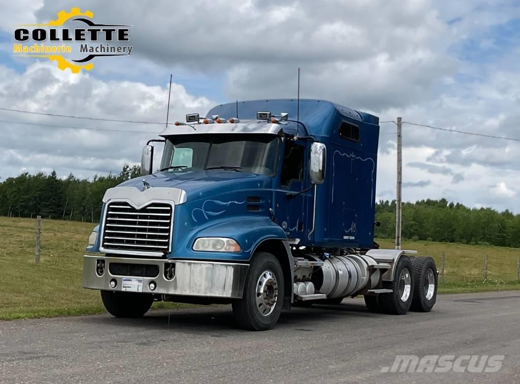 Mack CXU 613 曳引機組件