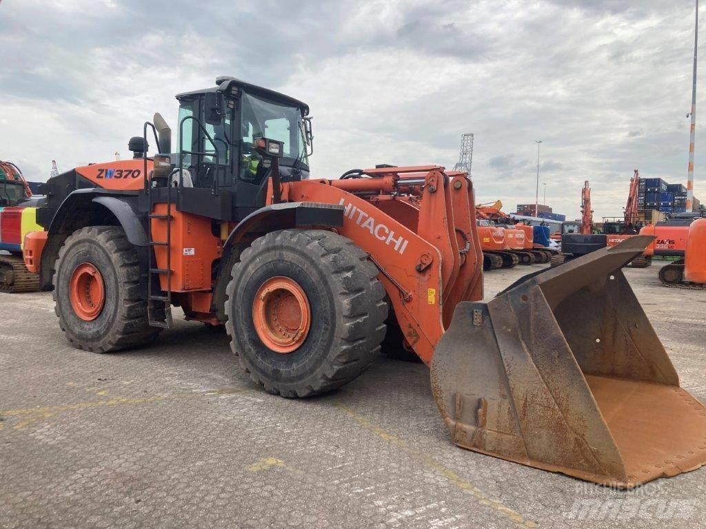 Hitachi ZW370-5B 輪胎式裝載機