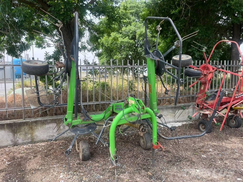 Deutz-Fahr 5221 耙與翻草機