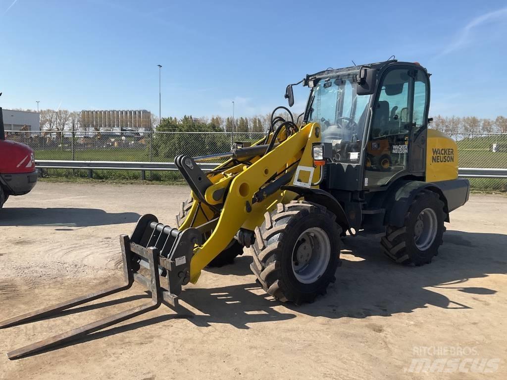 Wacker Neuson WL 70 輪胎式裝載機