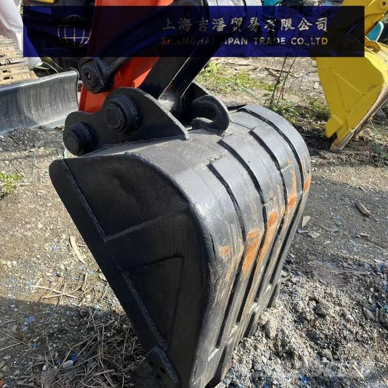 Kubota U 40 小型挖土機/掘鑿機<7t(小型挖掘機)