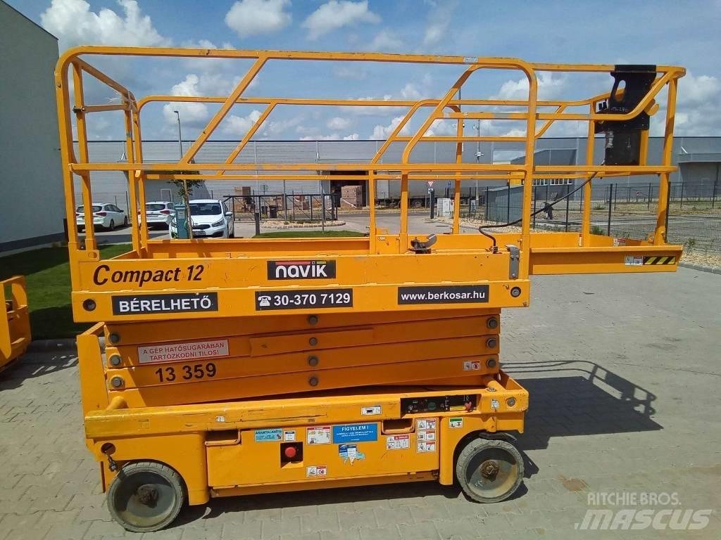 Haulotte Compact 12 剪式升降機