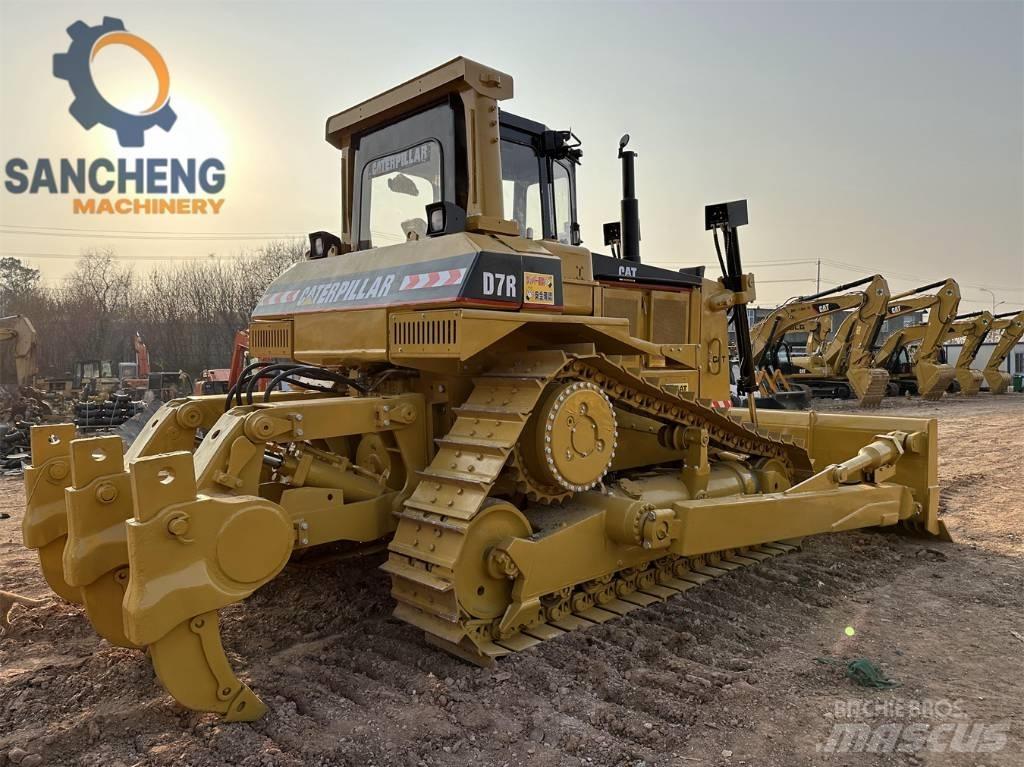 CAT D7R 履帶推土機