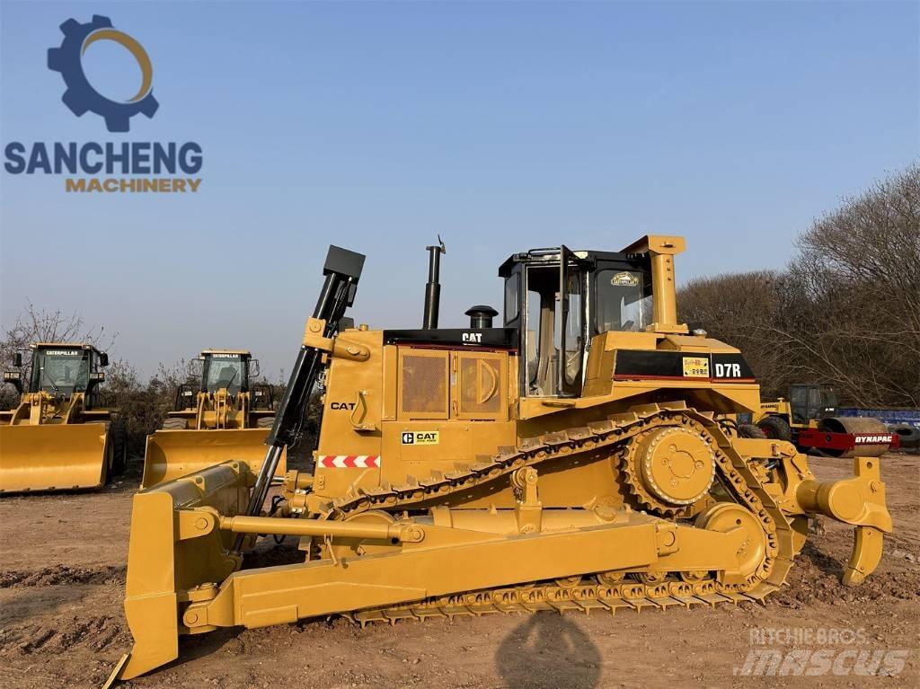 CAT D7R 履帶推土機