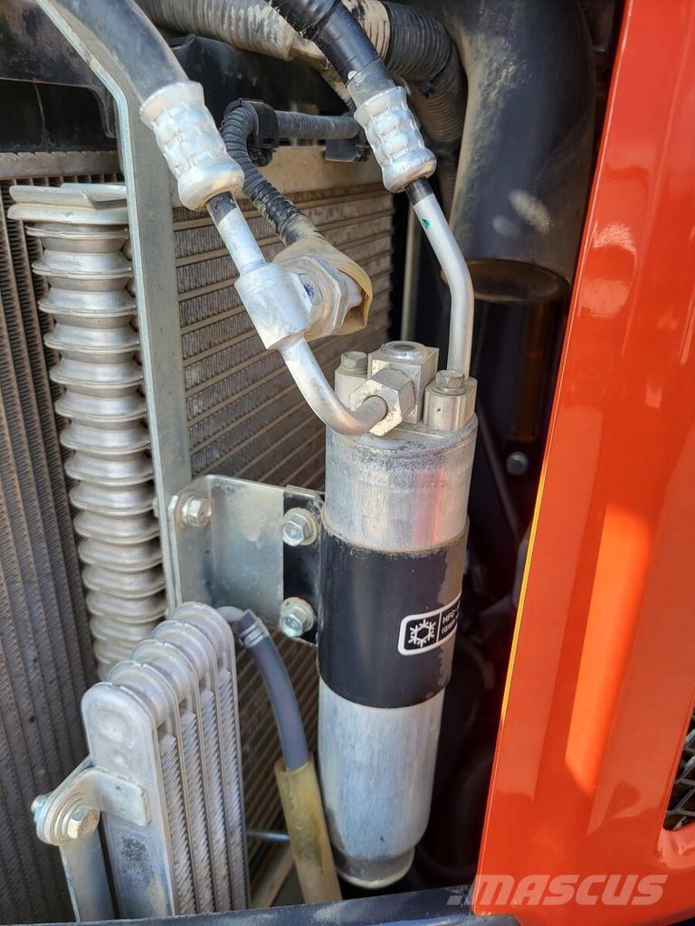 Kubota KX080-40 小型挖土機/掘鑿機<7t(小型挖掘機)