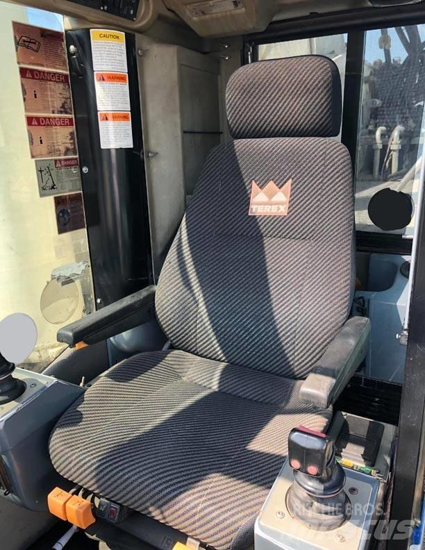 Demag AC 160-2 全路面起重機/吊車