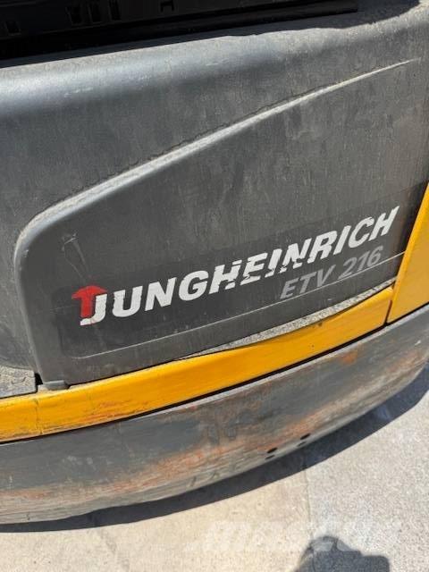 Jungheinrich ETV 216 前伸式堆高機(叉車)