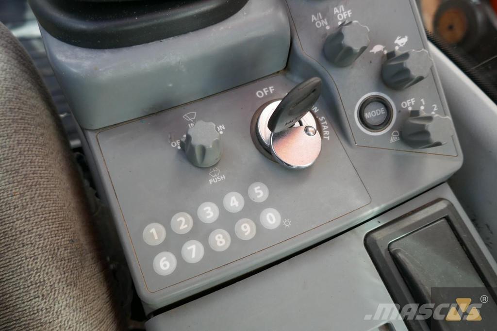 Hitachi ZX300LC-6 履帶式 挖土機/掘鑿機/挖掘機