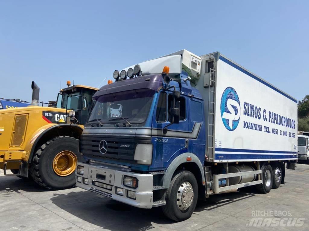 Mercedes-Benz 2553L 溫控卡車