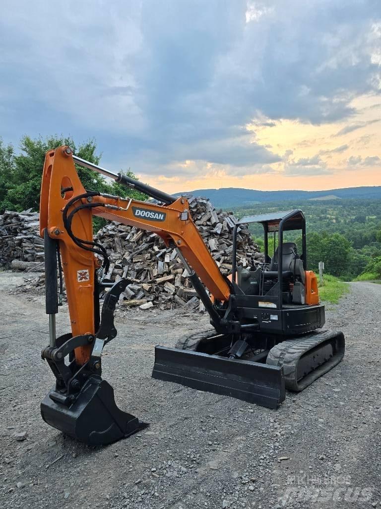 Doosan DX 50 Z 履帶式 挖土機/掘鑿機/挖掘機