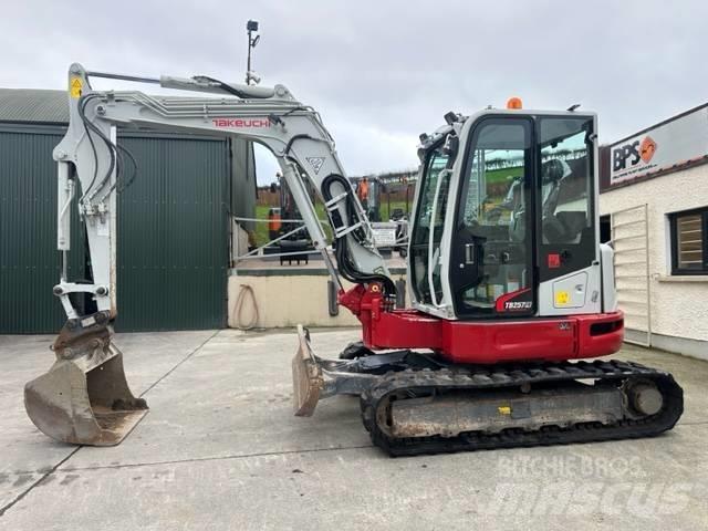 Takeuchi TB 257 FR 小型挖土機/掘鑿機<7t(小型挖掘機)