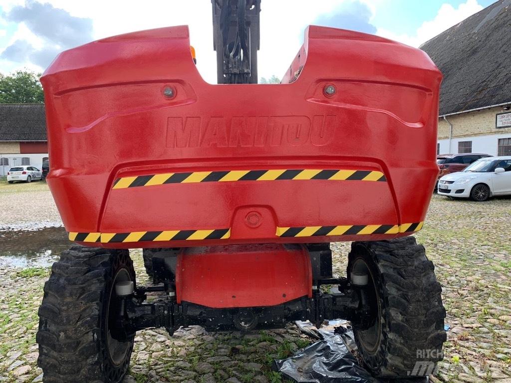 Manitou 220TJ+ 伸縮臂高空作業車