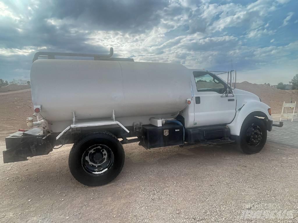 Ford F 750 XLT 水車