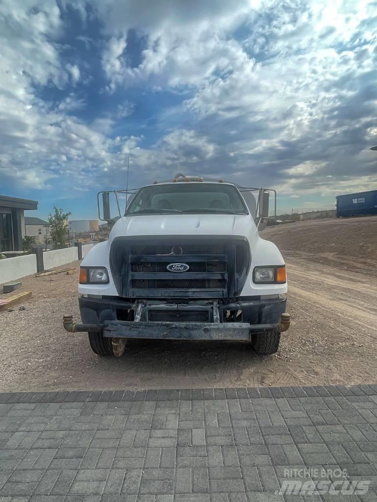 Ford F 750 XLT 水車