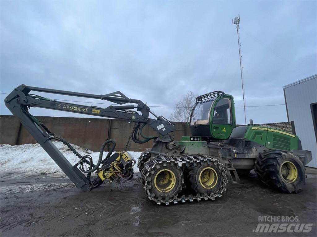 John Deere 1070G 收穫機