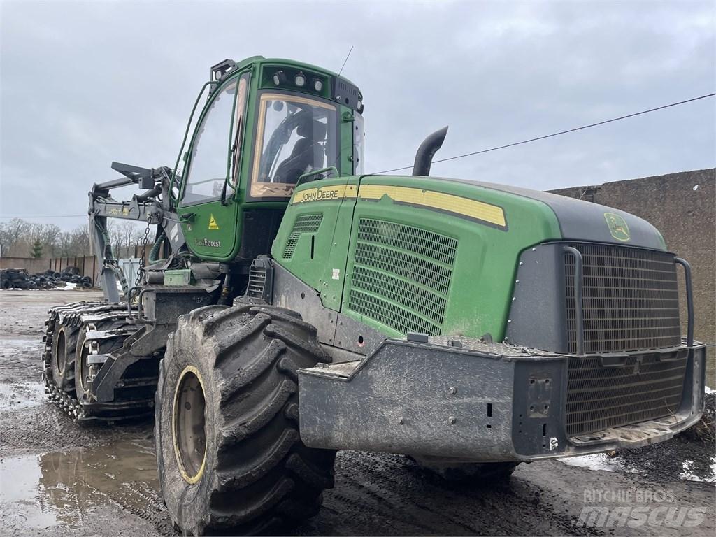 John Deere 1070G 收穫機
