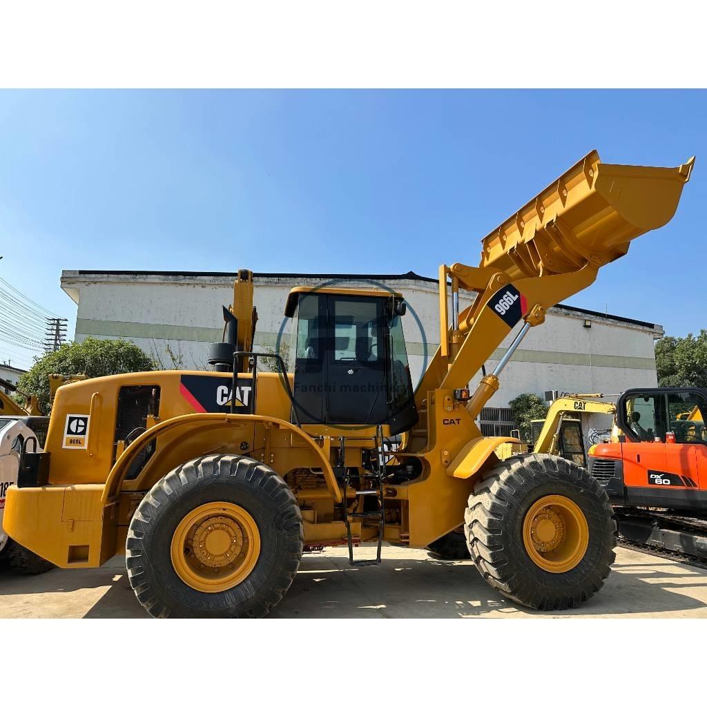 CAT 966 輪胎式裝載機
