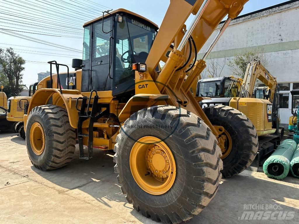 CAT 966 輪胎式裝載機