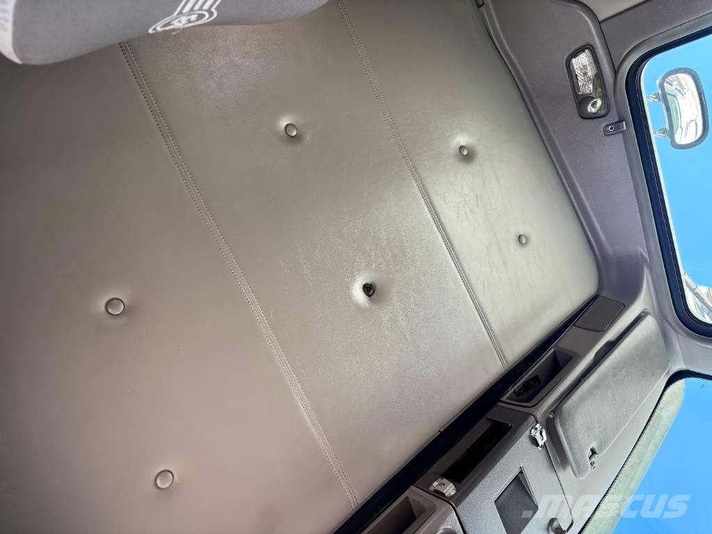 Kenworth T 800 曳引機組件