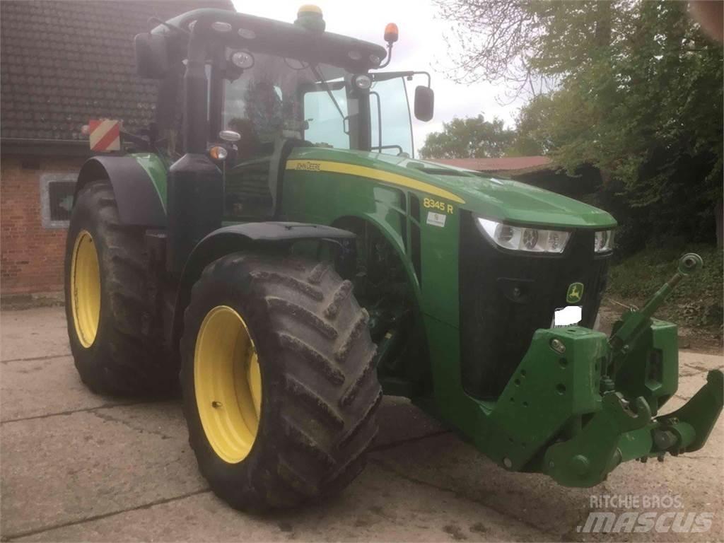 John Deere 8345R 曳引機