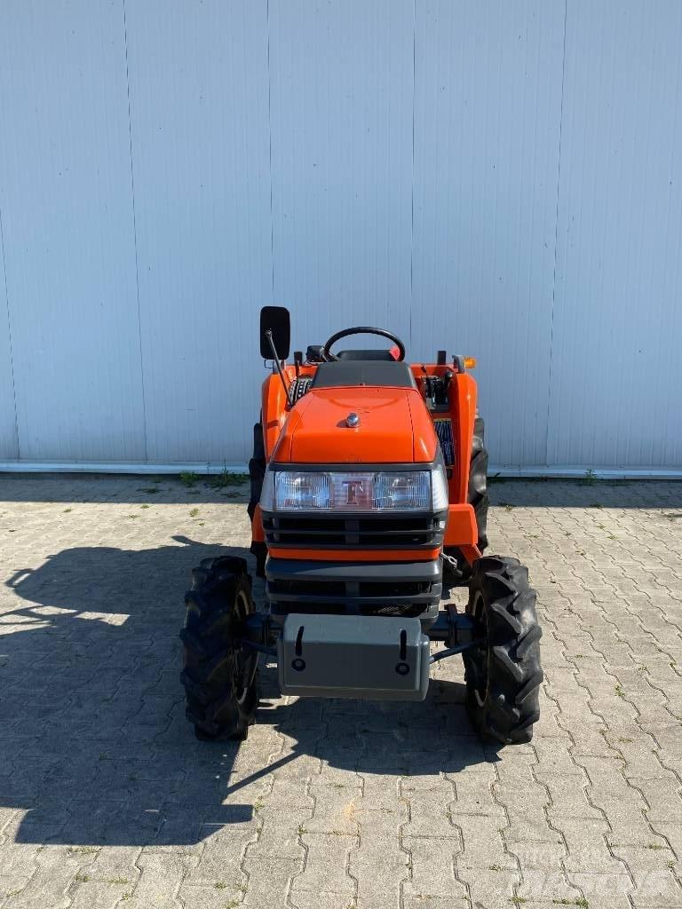 Kubota T 22 小型曳引機