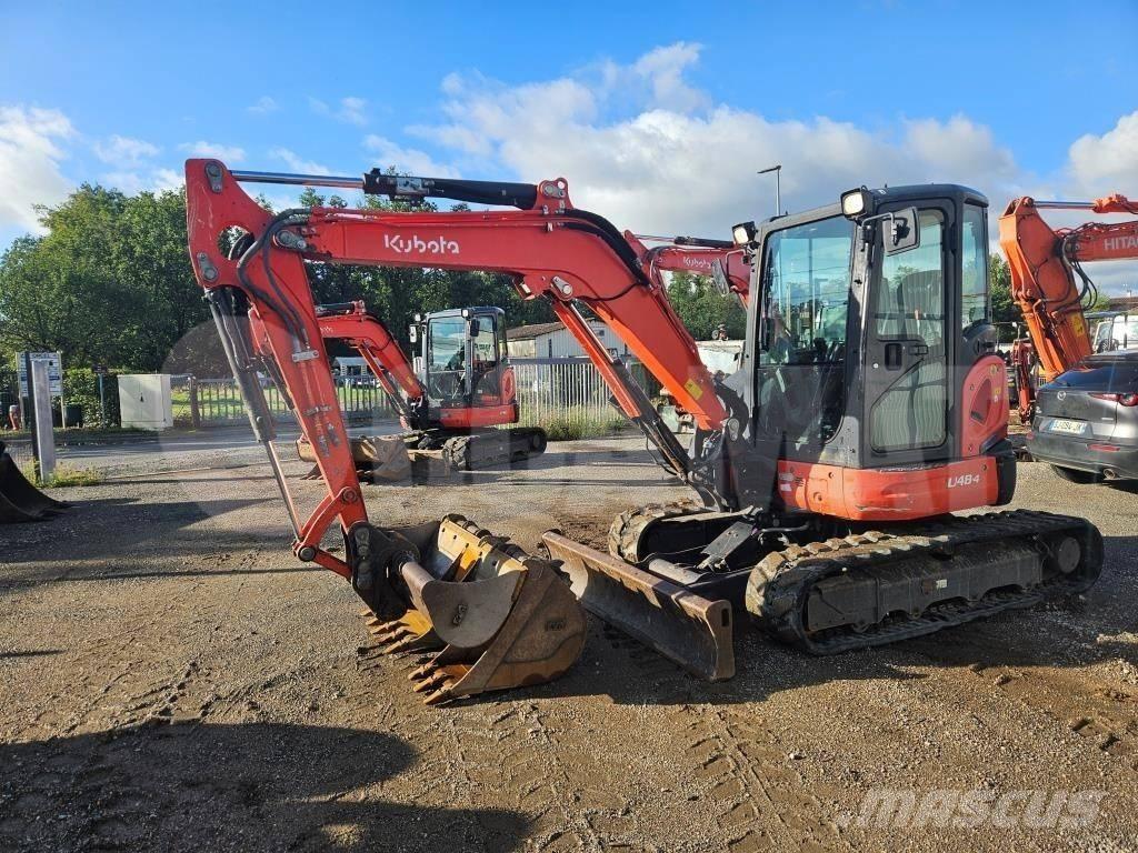 Kubota U 48-4 小型挖土機/掘鑿機<7t(小型挖掘機)