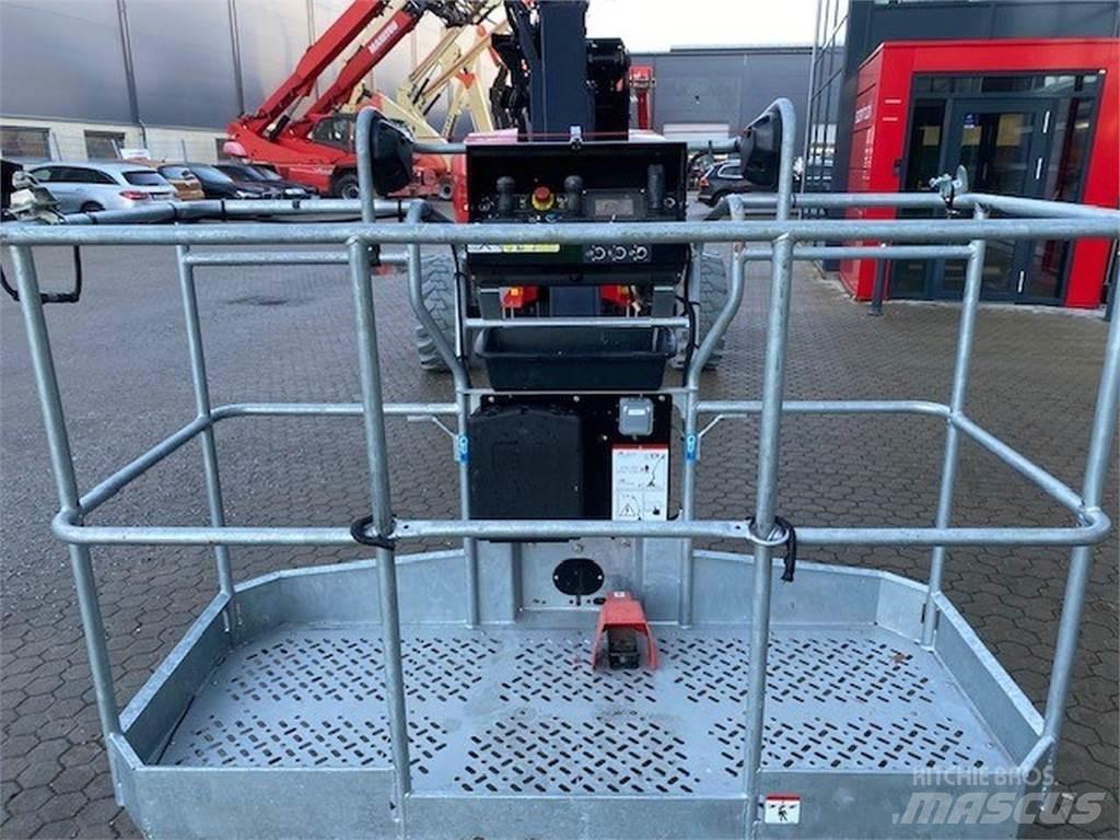 Manitou 200ATJE 曲臂高空作業車