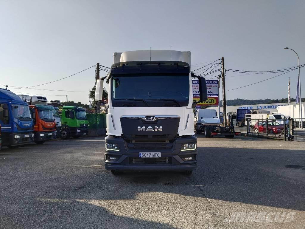 MAN TGS 26.360 貨箱式卡車