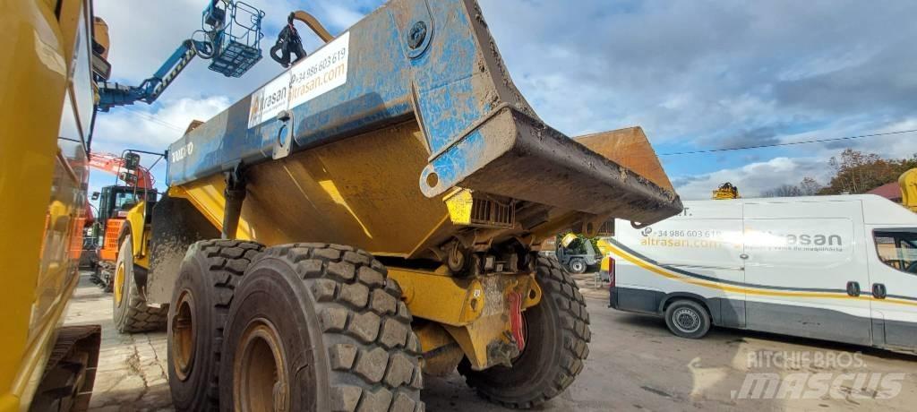 Volvo A 25 F 鉸接式起吊車