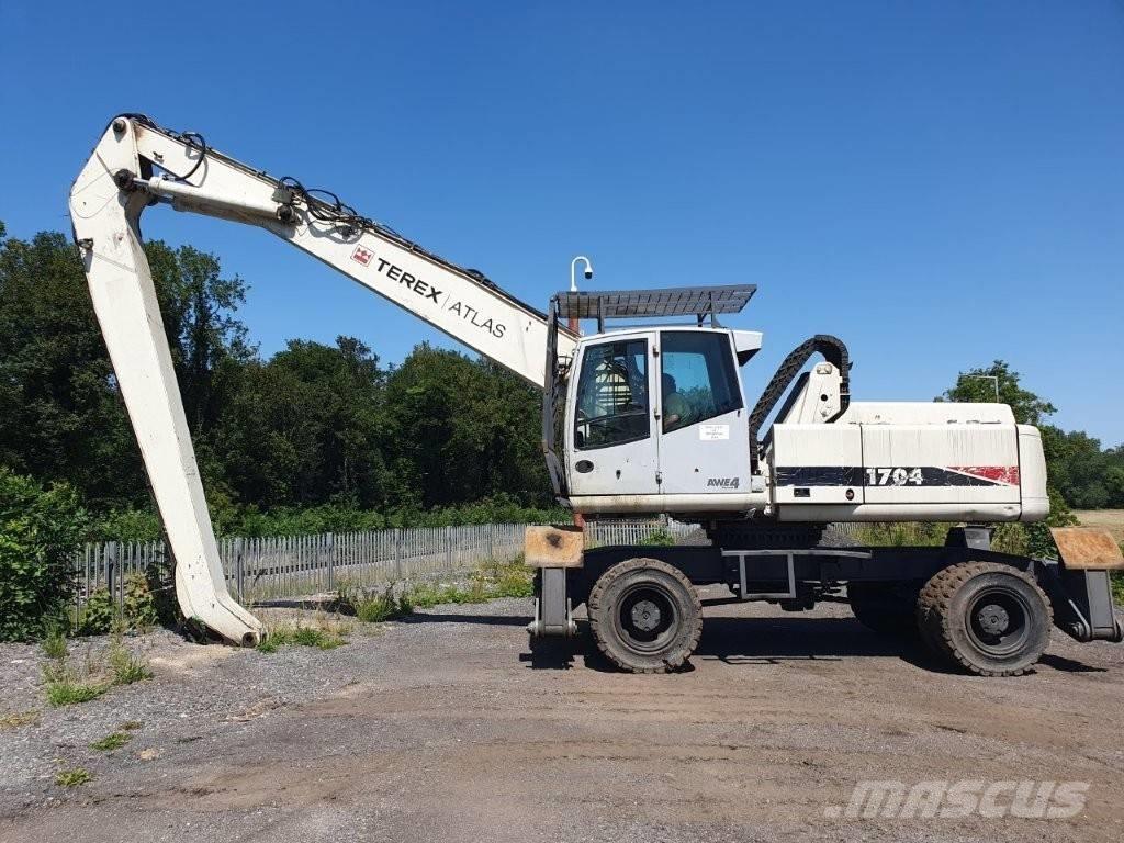 Atlas 1704 M 廢棄物/工業用操作車