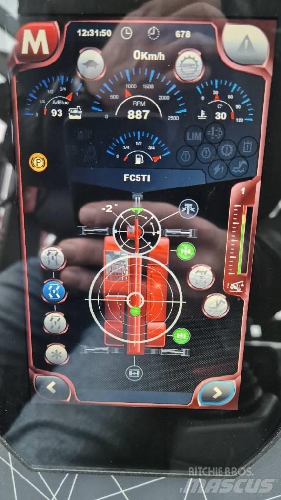 Magni RTH 5.21 伸縮臂操作車
