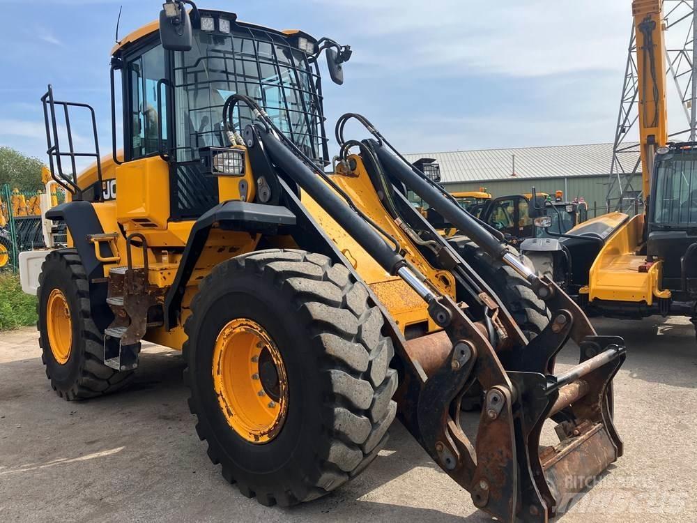 JCB 437 輪胎式裝載機