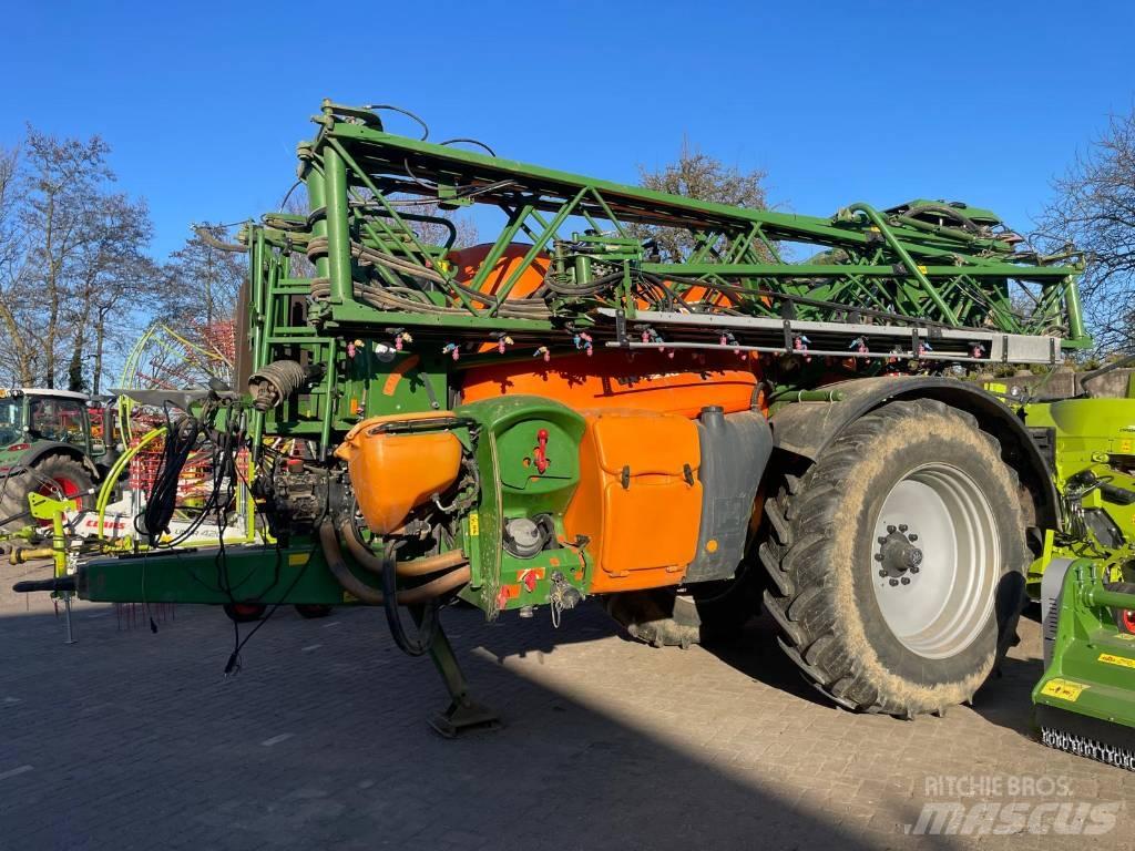 Amazone UX 4200 牽引式噴霧機