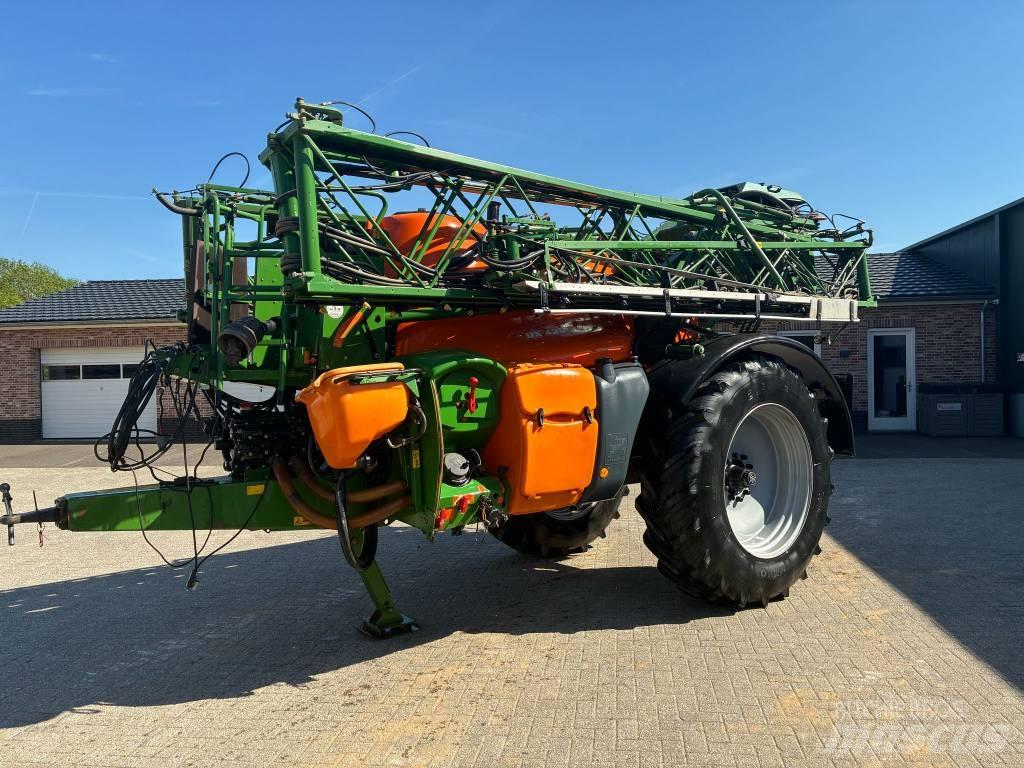 Amazone UX 4200 牽引式噴霧機