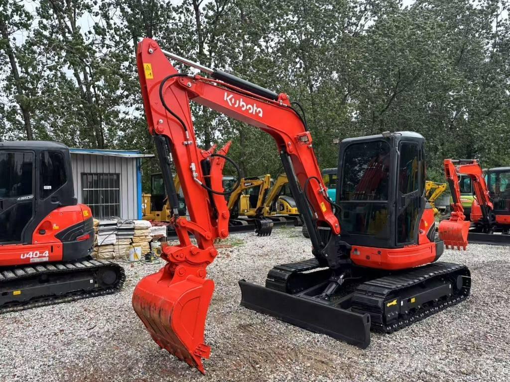 Kubota KX 057-4 小型挖土機/掘鑿機<7t(小型挖掘機)