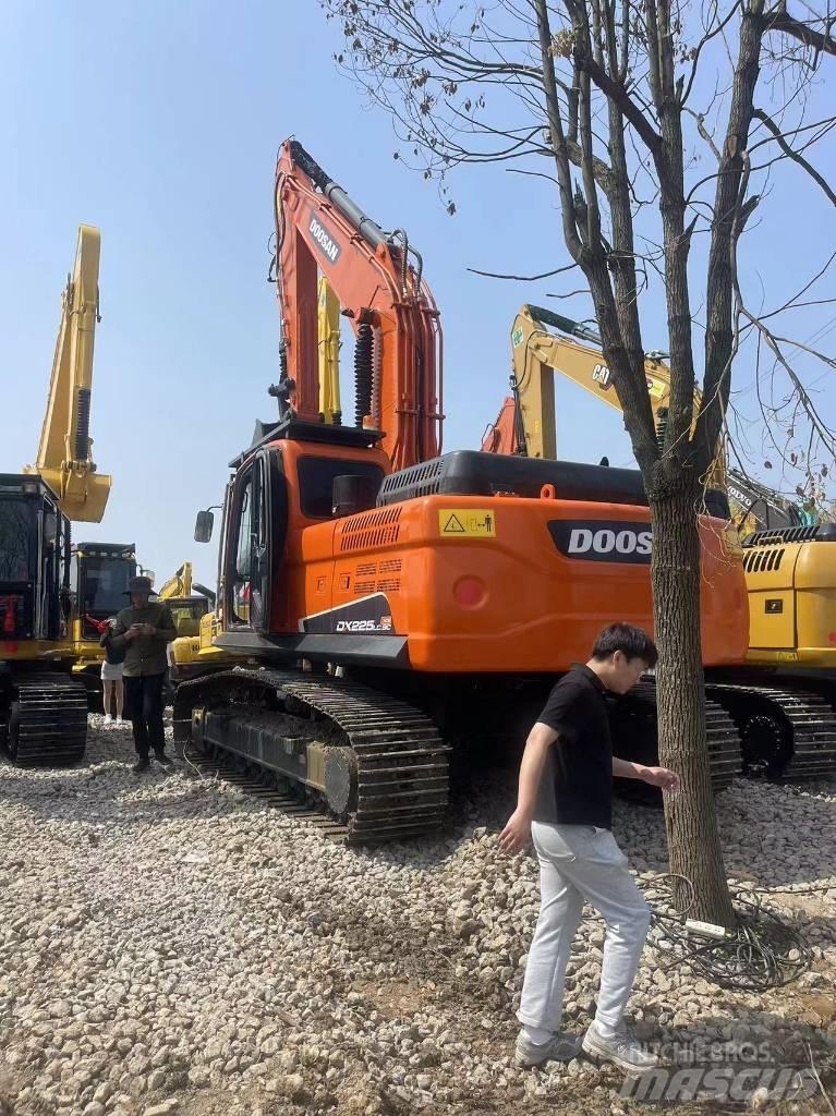 Doosan DX 225LC-9C 履帶式 挖土機/掘鑿機/挖掘機