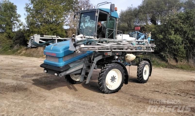 Evrard Alpha 2500 自走式噴霧機