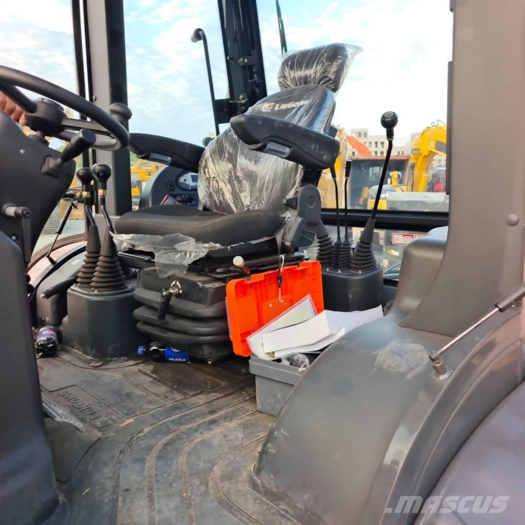 LiuGong CLG 777 A 反鏟裝載機