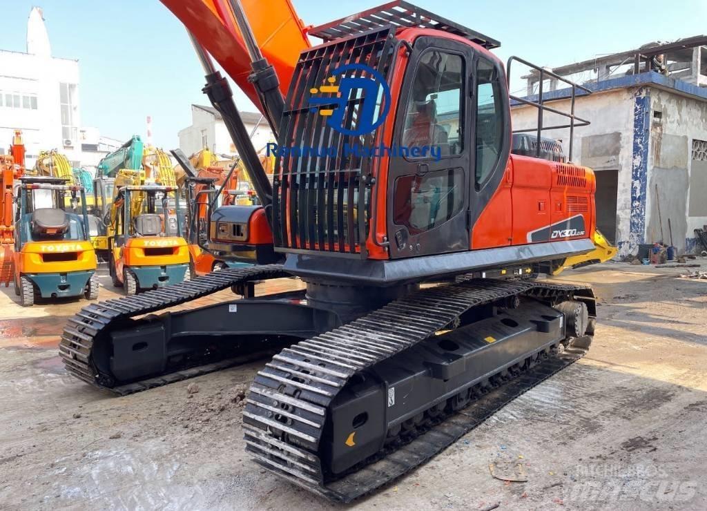 Doosan DX 300 履帶式 挖土機/掘鑿機/挖掘機