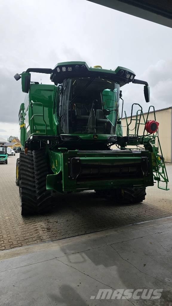 John Deere X9 1100 聯合收穫機