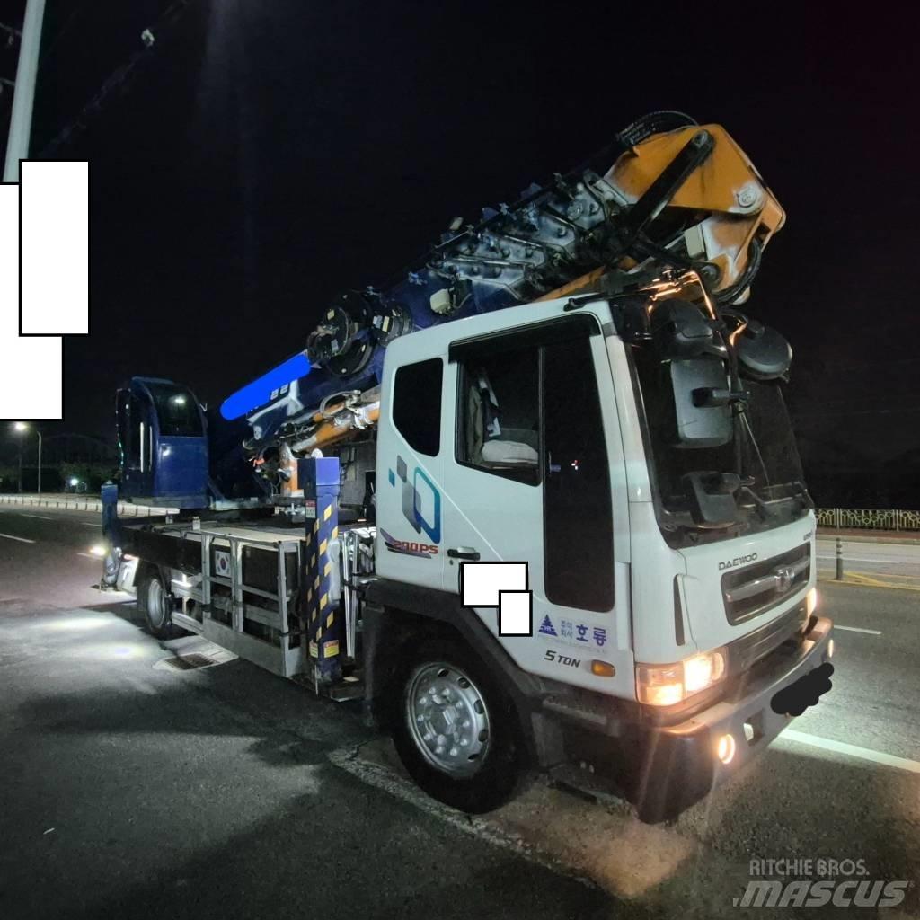 Horyong MR400A 卡車裝載高空作業車