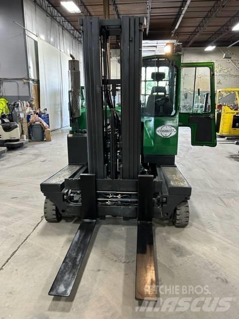 Combilift C 6000 中端式裝載機