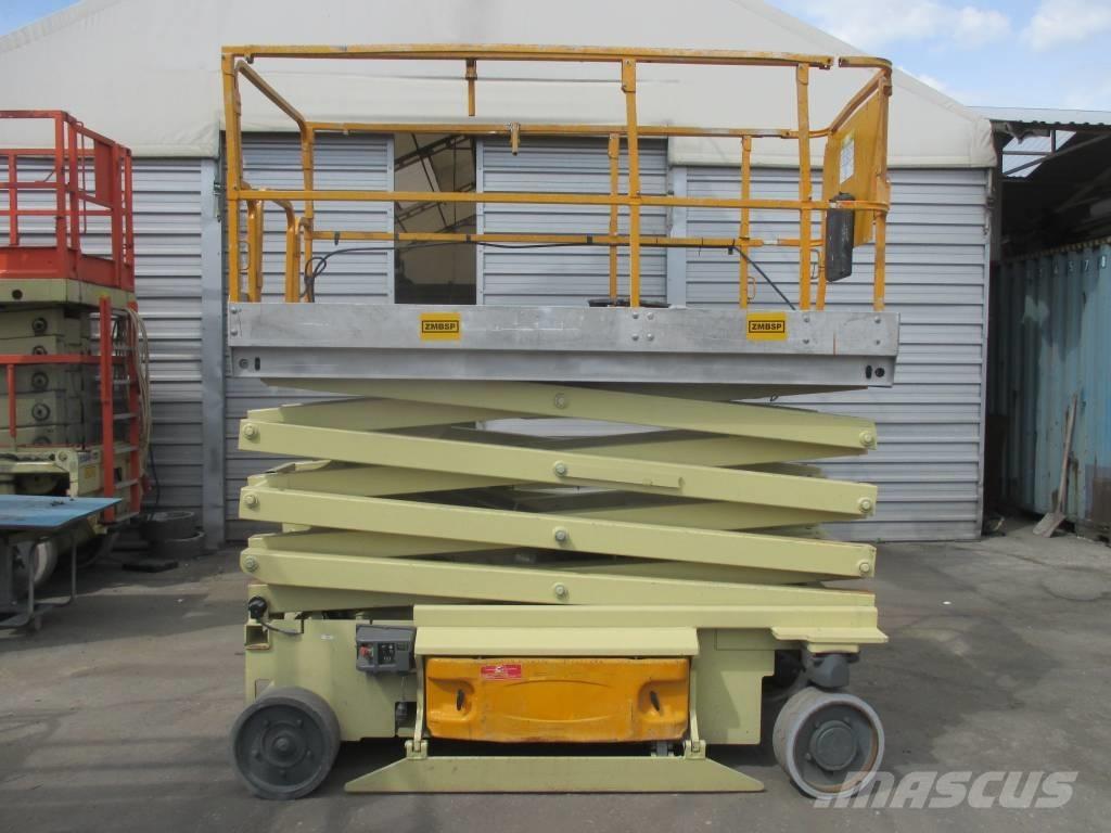 JLG 3246 ES 剪式升降機