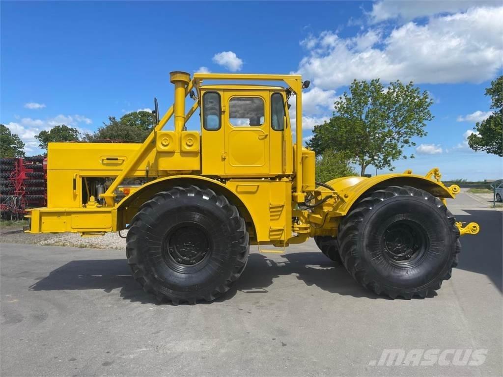 Kirovets K 701 V12 曳引機