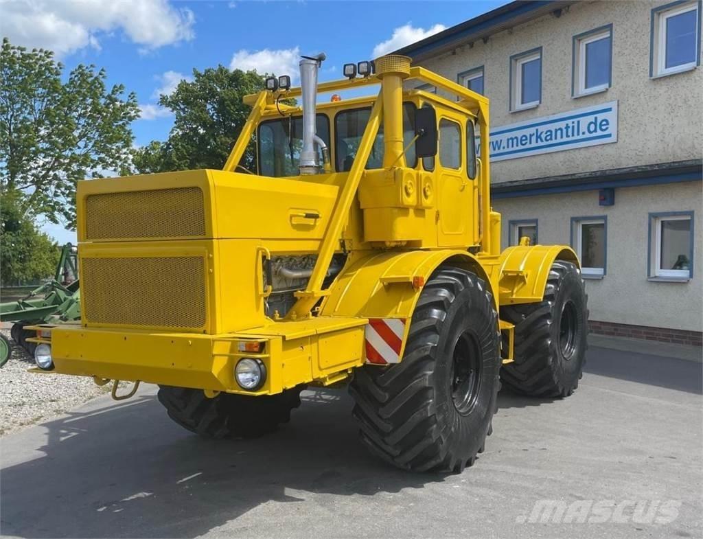 Kirovets K 701 V12 曳引機