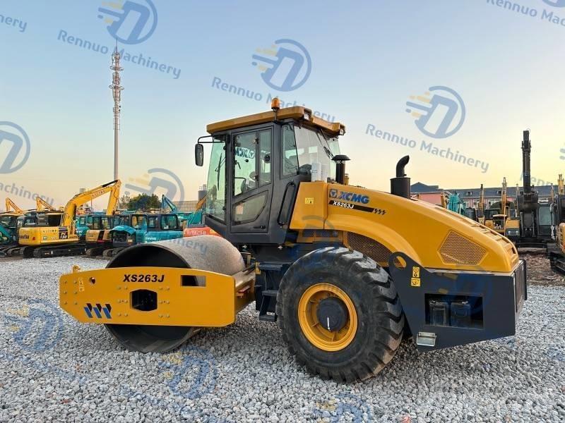 XCMG XS263J 單輪滾壓機
