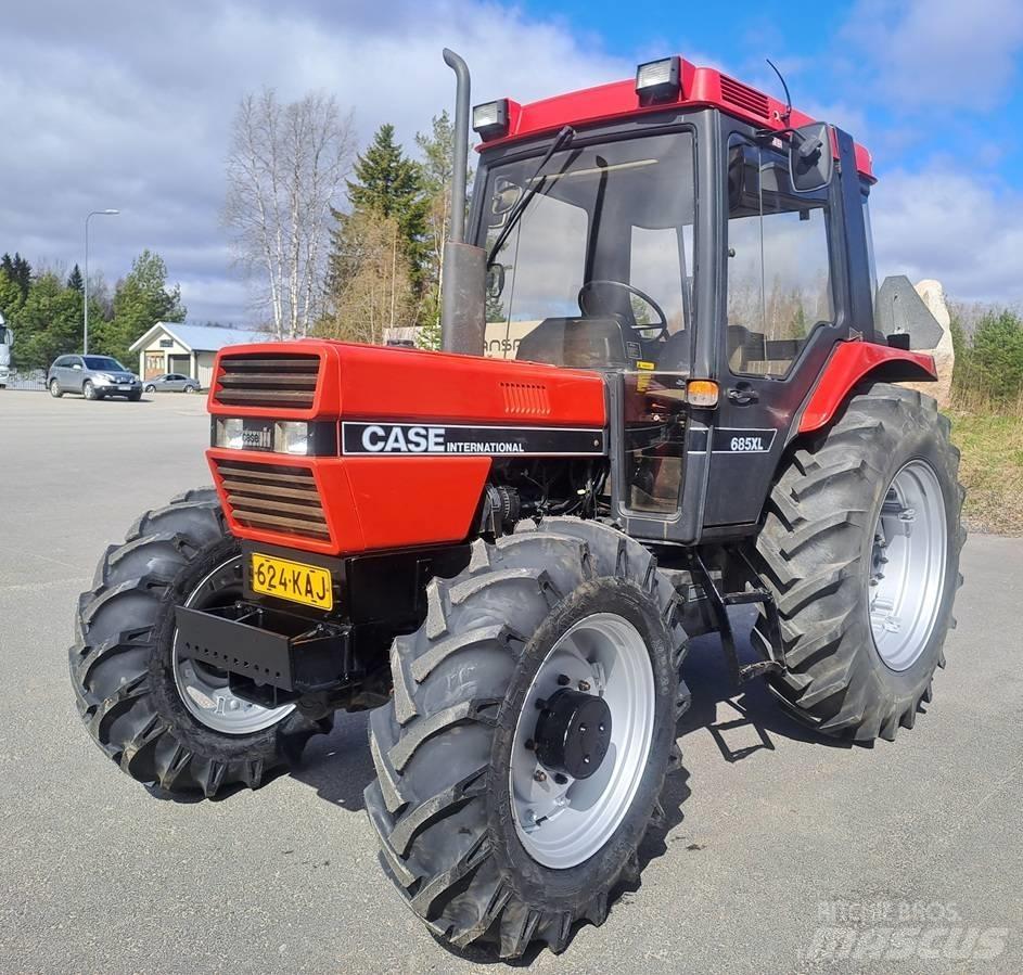 Case IH 685 XL 曳引機